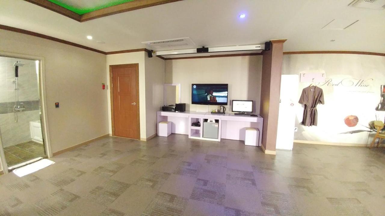 Iris Hotel Seosan Luaran gambar