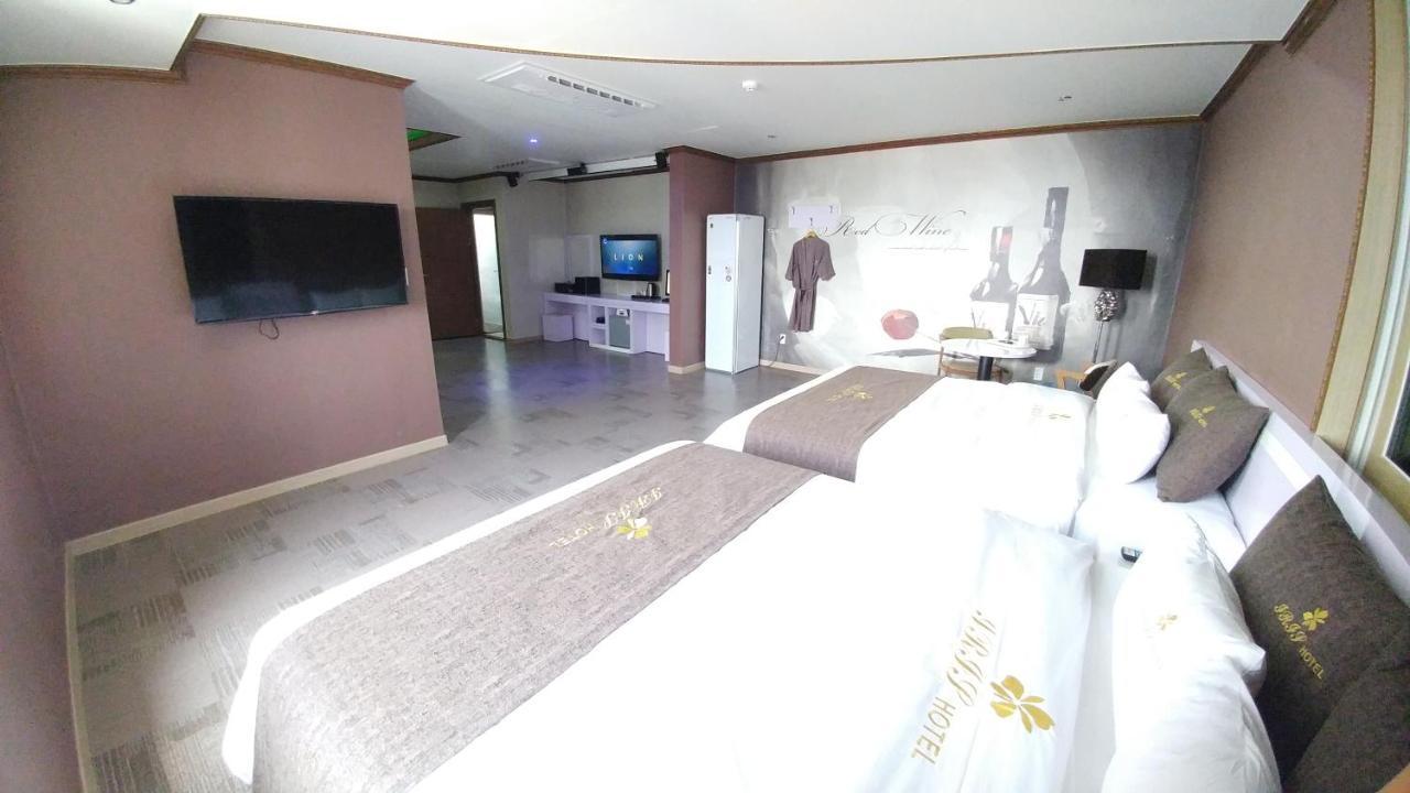 Iris Hotel Seosan Luaran gambar