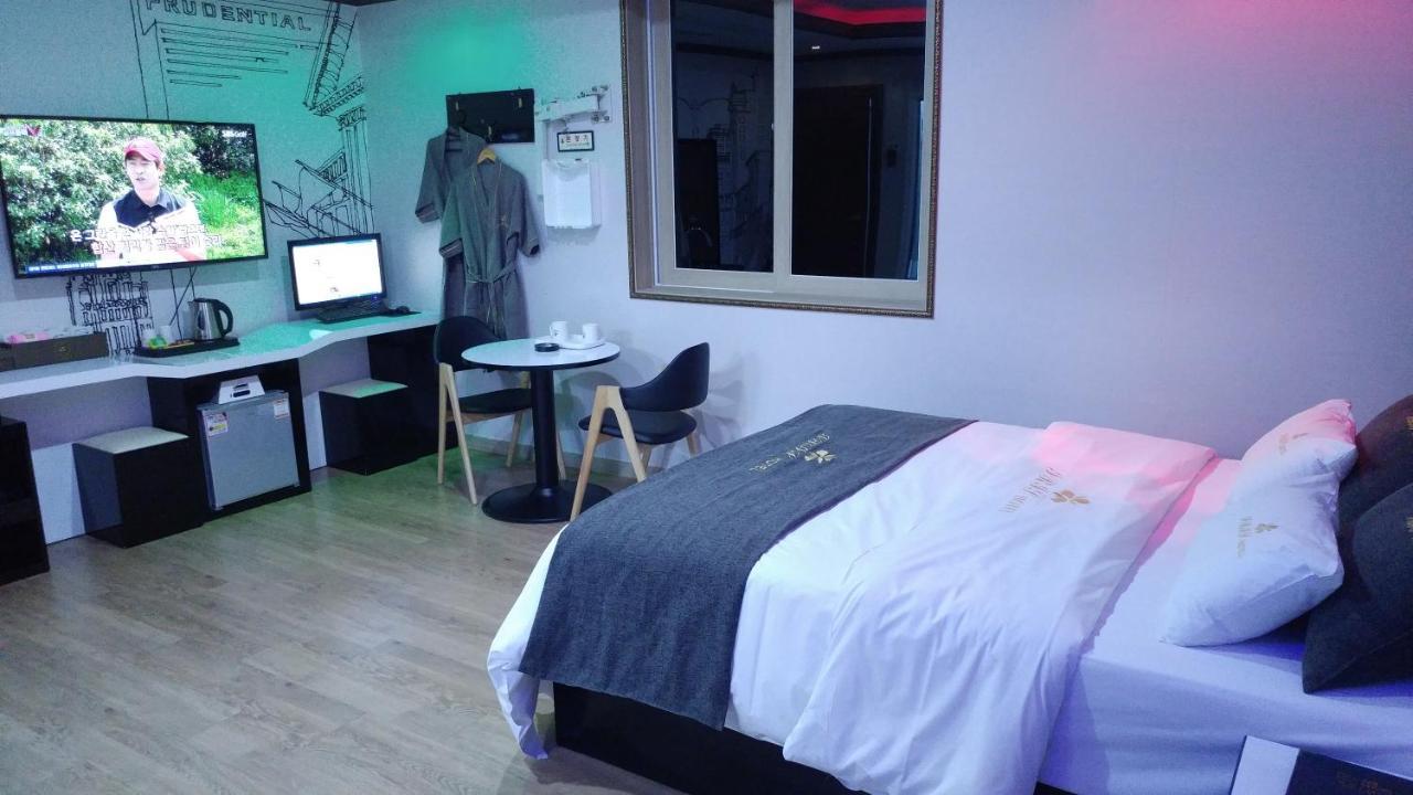 Iris Hotel Seosan Luaran gambar