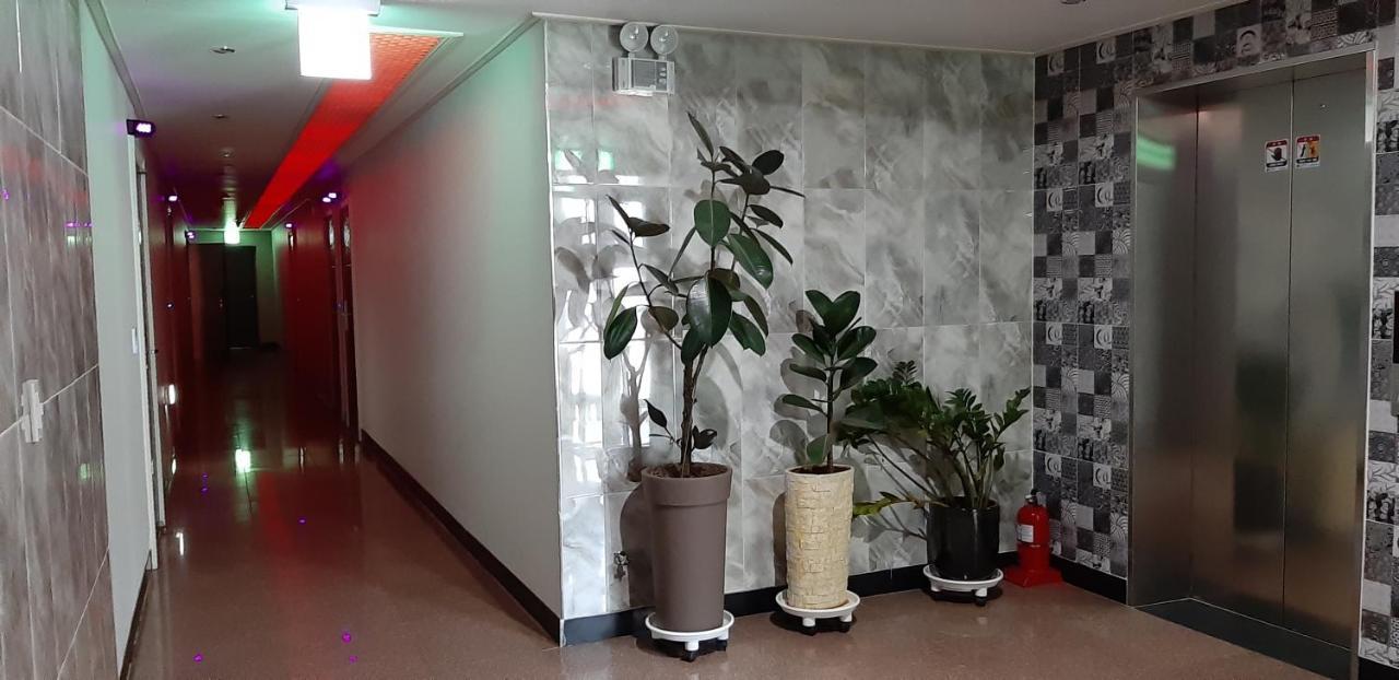 Iris Hotel Seosan Luaran gambar
